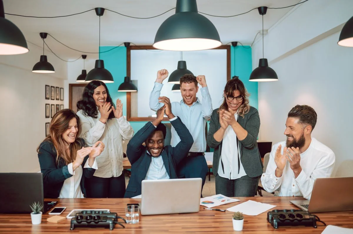 Learn smarter, work smarter: The impact of technology-enhanced training